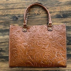 Patricia Nash Bag w/ wallet and duster bag. NWT.